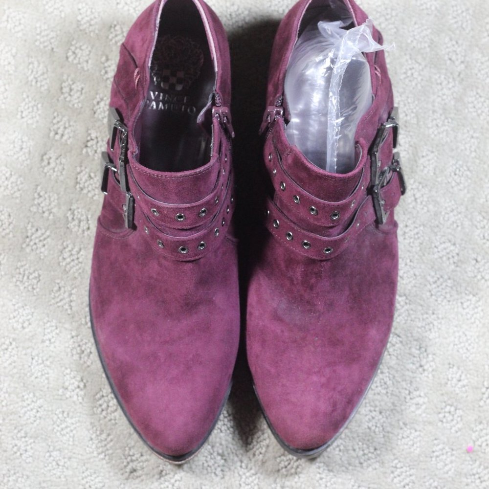 NWOT Vince Camuto Size 9.5M Purple Suede Block Heel Low Ankle Booties - Picture 2 of 6